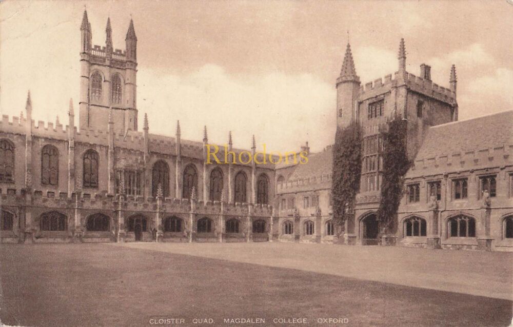 Oxford Postcard-Magdalen College, Cloister Quad-1940s-Penrose & Palmer #917