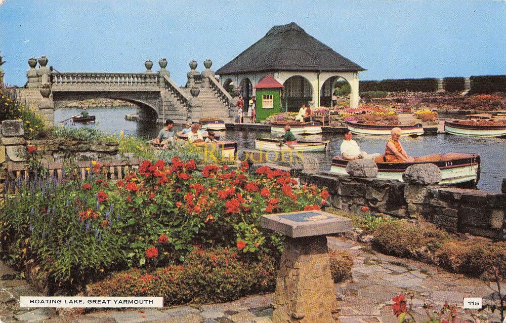 Norfolk Postcard-Boating Lake, Great Yarmouth-1960s Coates & Sons Wisbech Trutone Series PC