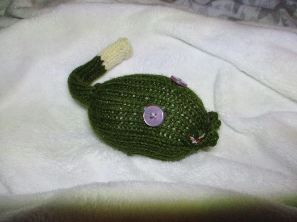 Sage Green Cream Tail with Clear Pinky Eyes Midi Meeser