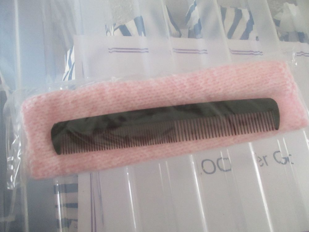 Pink Knitted Comb Case with Comb - Knitted By KittyMumma
