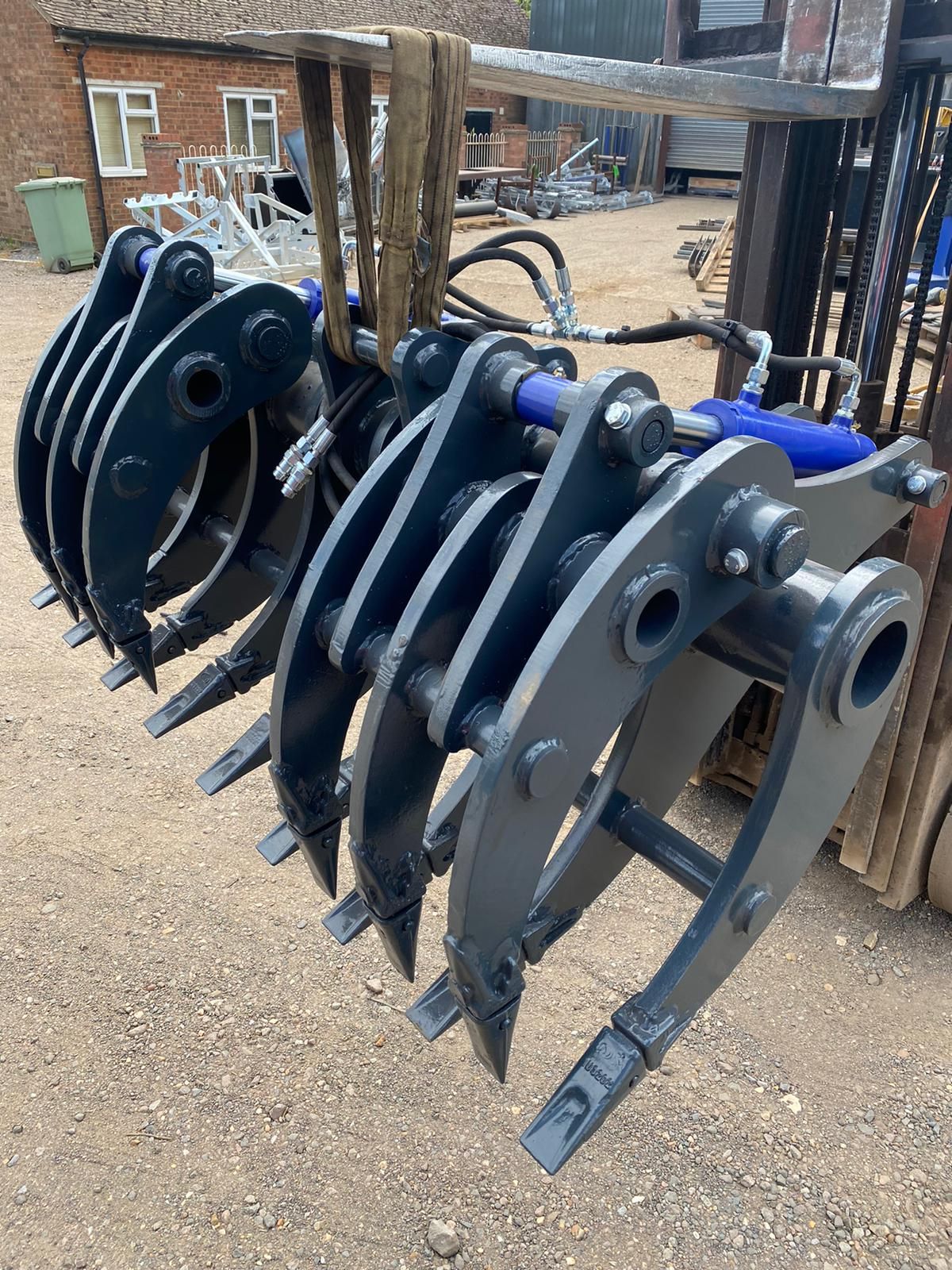 JSA Root land rake Heavy duty Grab with replaceable teeth