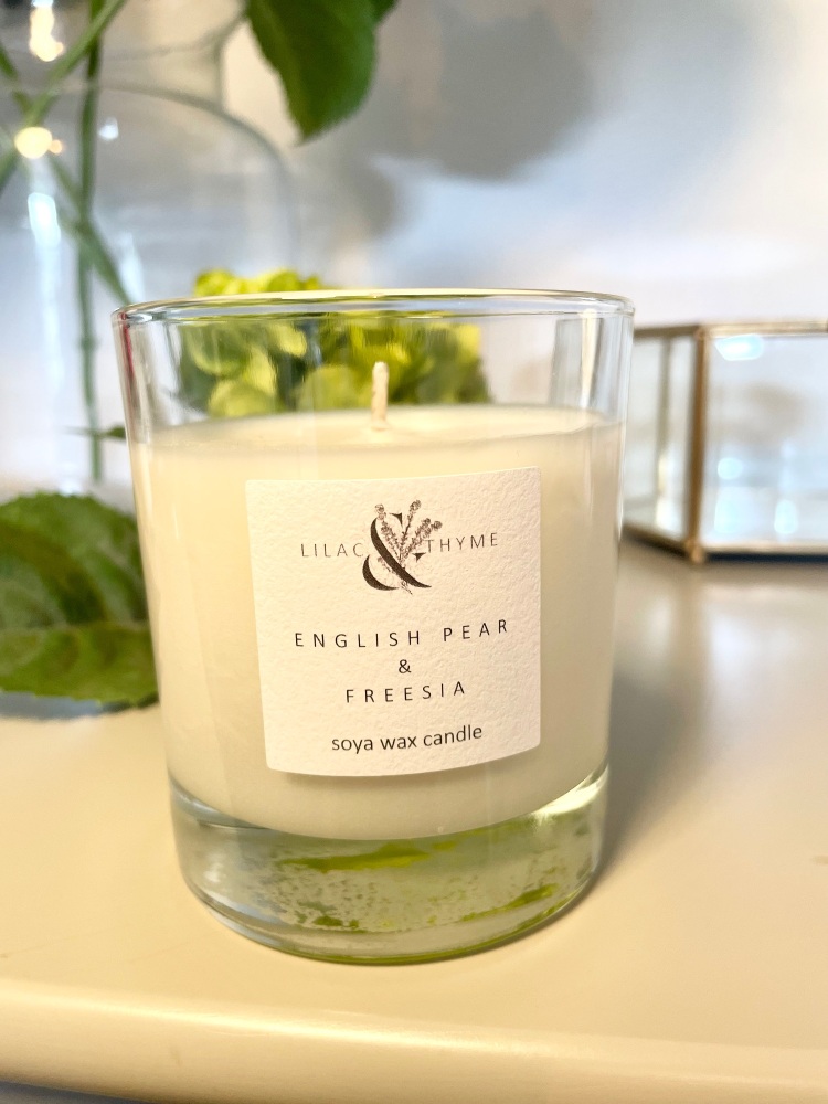 English Pear & Freesia Candle 30cl