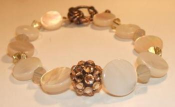 'Mother of Pearl' + Swarovski bracelet