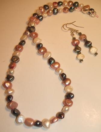 Tri-colour Freshwater pearl necklace + earrings set 