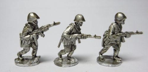 CWR24 Soviet AK74 riflemen advancing set B