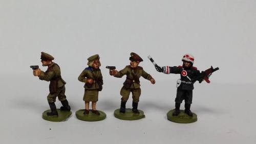 CWR10n Soviet HQ set B (MP, Female Warrant Officer, 2x Officers with pistol