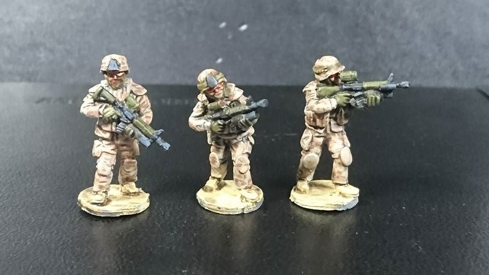 CAN03 Modern Canadians (or Danish) Grenadiers C7-C8+ Grenadelauncher