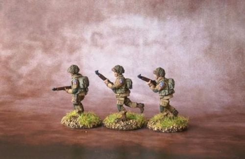 UPN01 US Paras Normandy M1 Garands advancing