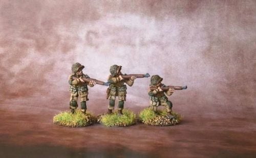 UPN02 US Paras Normandy M1 Garands firing