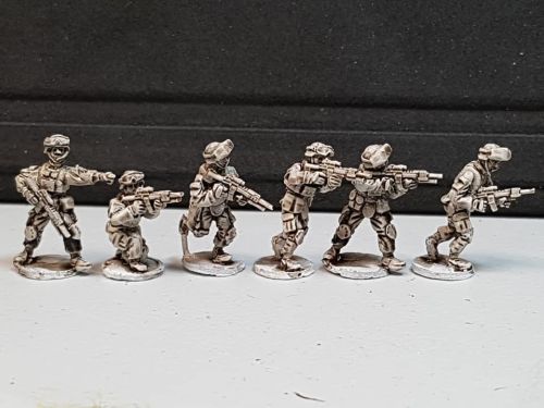 SPC01 USMC in Scalable Plate Carriers armed with M27 IAR