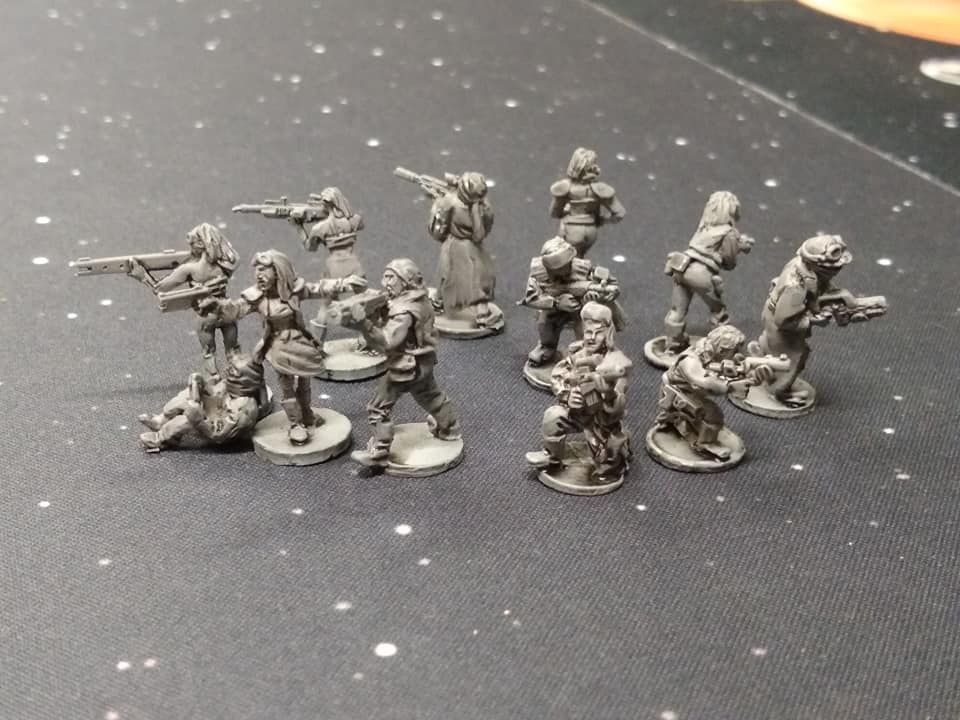DF04 10x Post Apoc Warriors with battered clothes with mixed weapons - Army