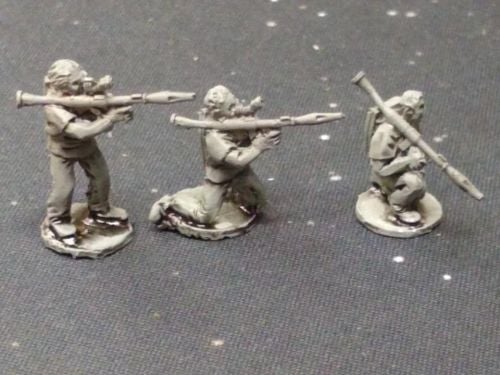 INS20 Insurgents with RPG7 in t shirts and bare heads