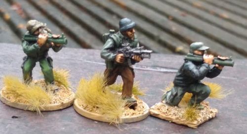 SRV30 Operators With LAW and Grenadier M4