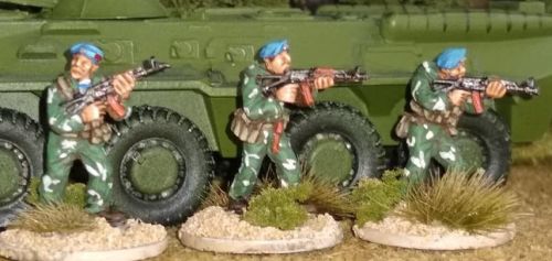 SPZ03 Soviet Spetsnaz/VDV in camo suits AK74S Skirmishing