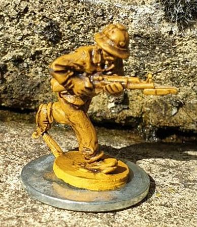 NVA19 North Vietnam Army Runner (communications) with SKS rifle