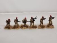 MEG05 Generic ME mixed weapons squad with berets