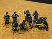 p2 Painted: 20mm Germans weapon crews. Speed painted. (Fantasin Miniatures)