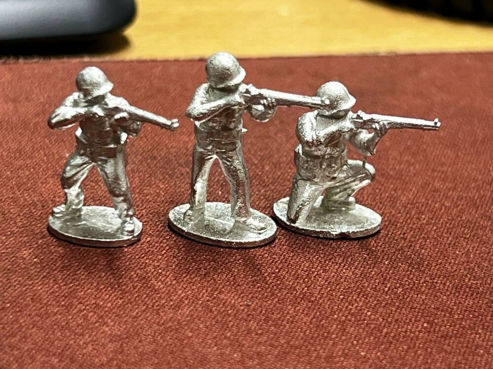 GUA02 US Soldiers M1 Garand(3) Skirmish in hot weather fatigues WW2