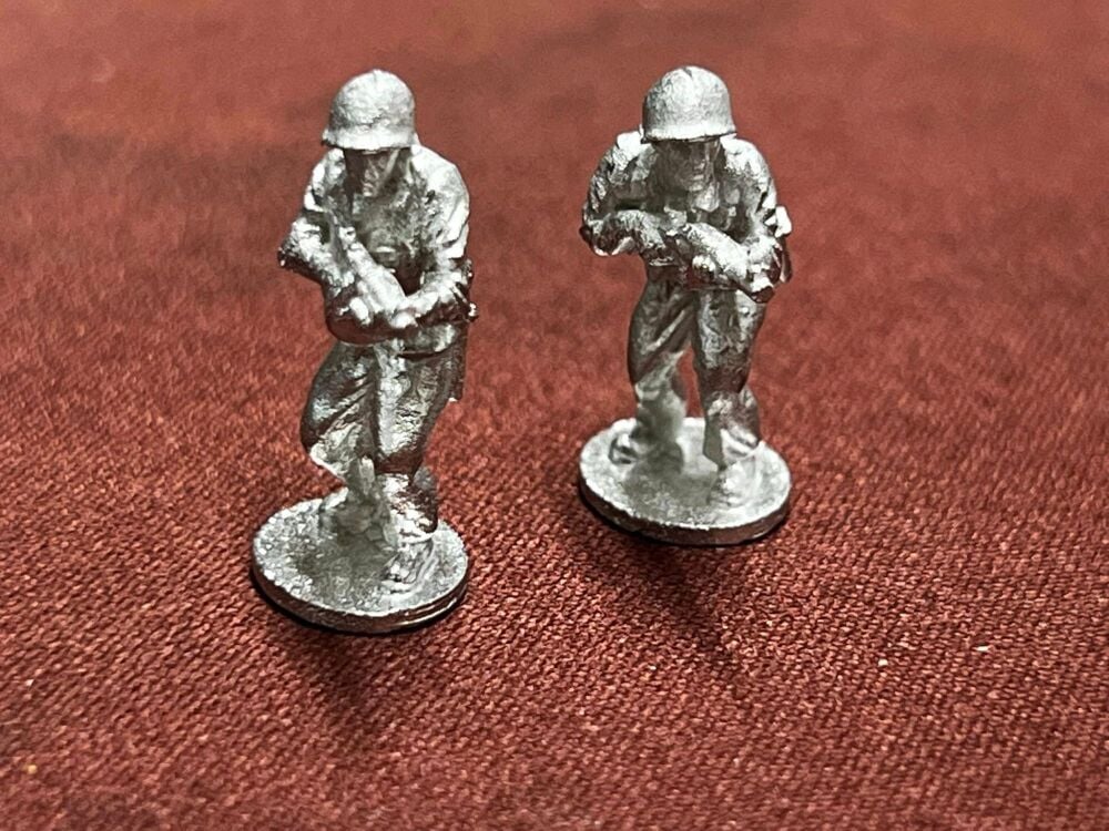 GUA03 US Soldiers NCO Thompson and Carbine(3) in hot weather fatigues WW2