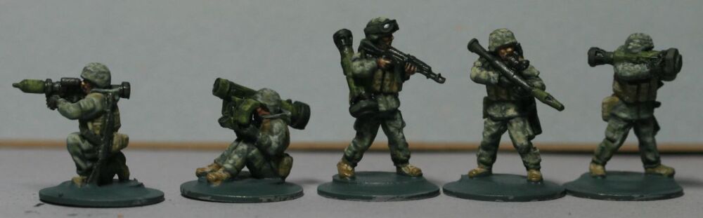 UKR02 Ukrainian Army armed Antitank rockets with plate carriers and helmet