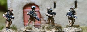 BAV01 Assault Vest Fireteam advancing