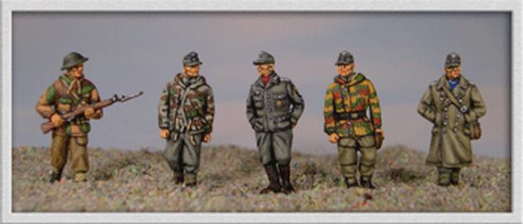 LC18 SS prisoners with British guard