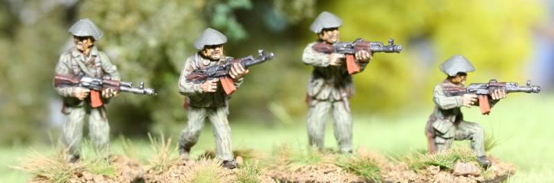DDR03 East German Riflemen with MPi