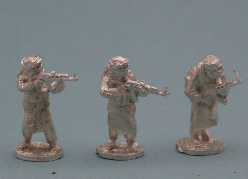 TAL23 Tier 1 Talib with AK47s standing skirmishing set B