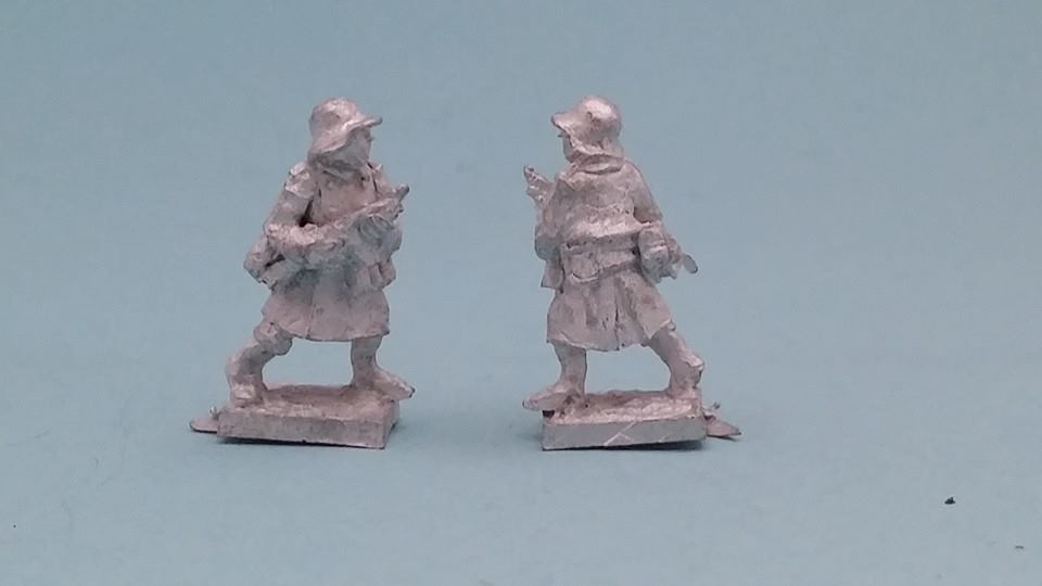 LTD14 WW2 Test German Battle of the Bulge figure with Great Coat and Thomps