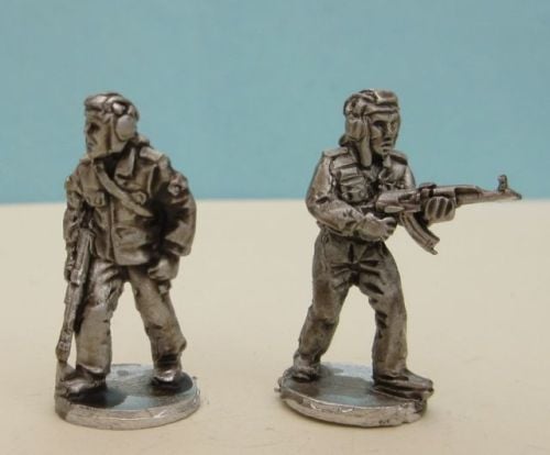 DDR21 East German Tank crew bailed and fighting