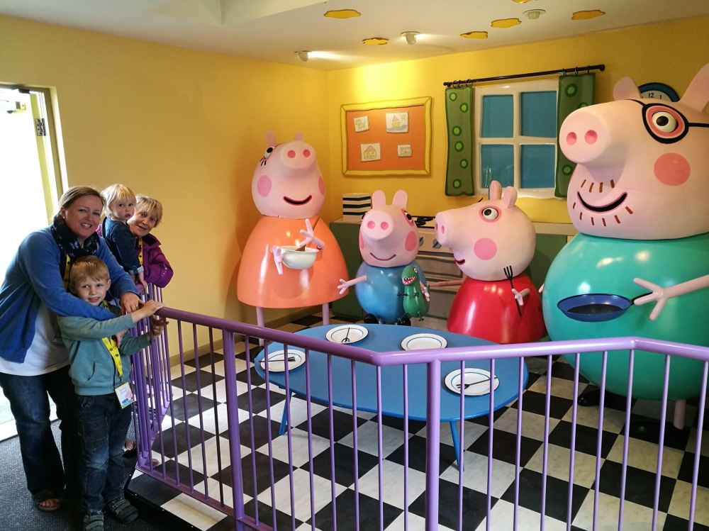 paultons peppa preview 4