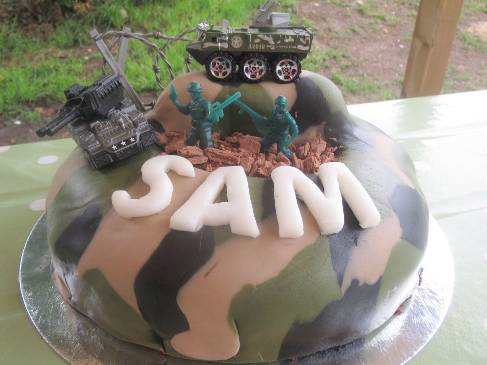 sam army cake 1