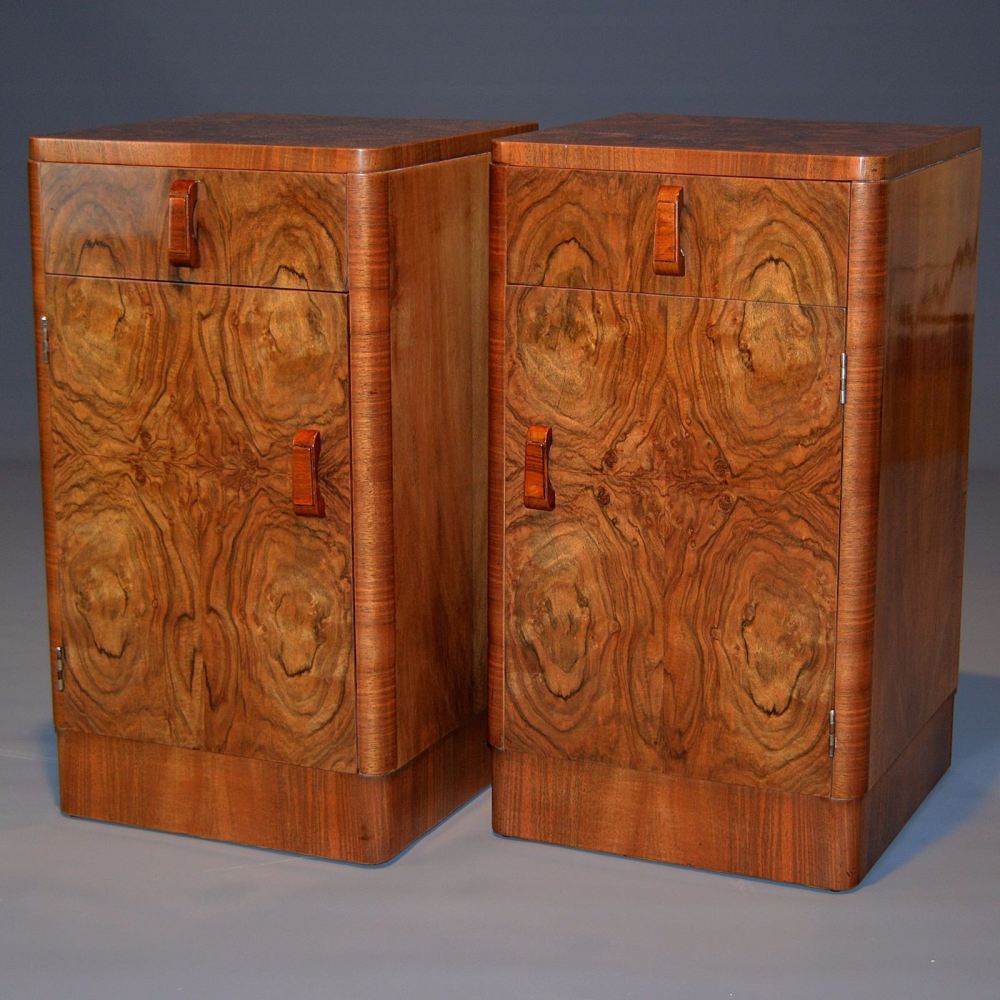 Good pair of Art Deco walnut bedside cabinets.