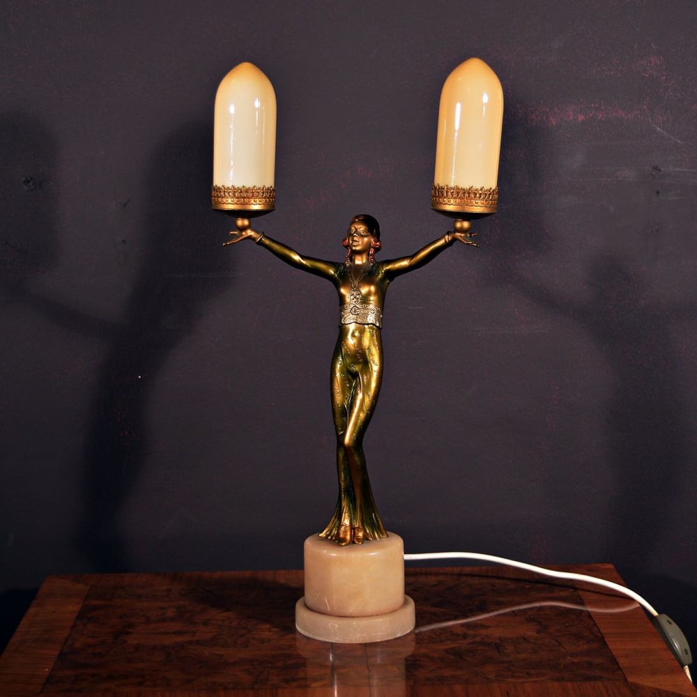 Superb & unusual Art Deco lady lamp