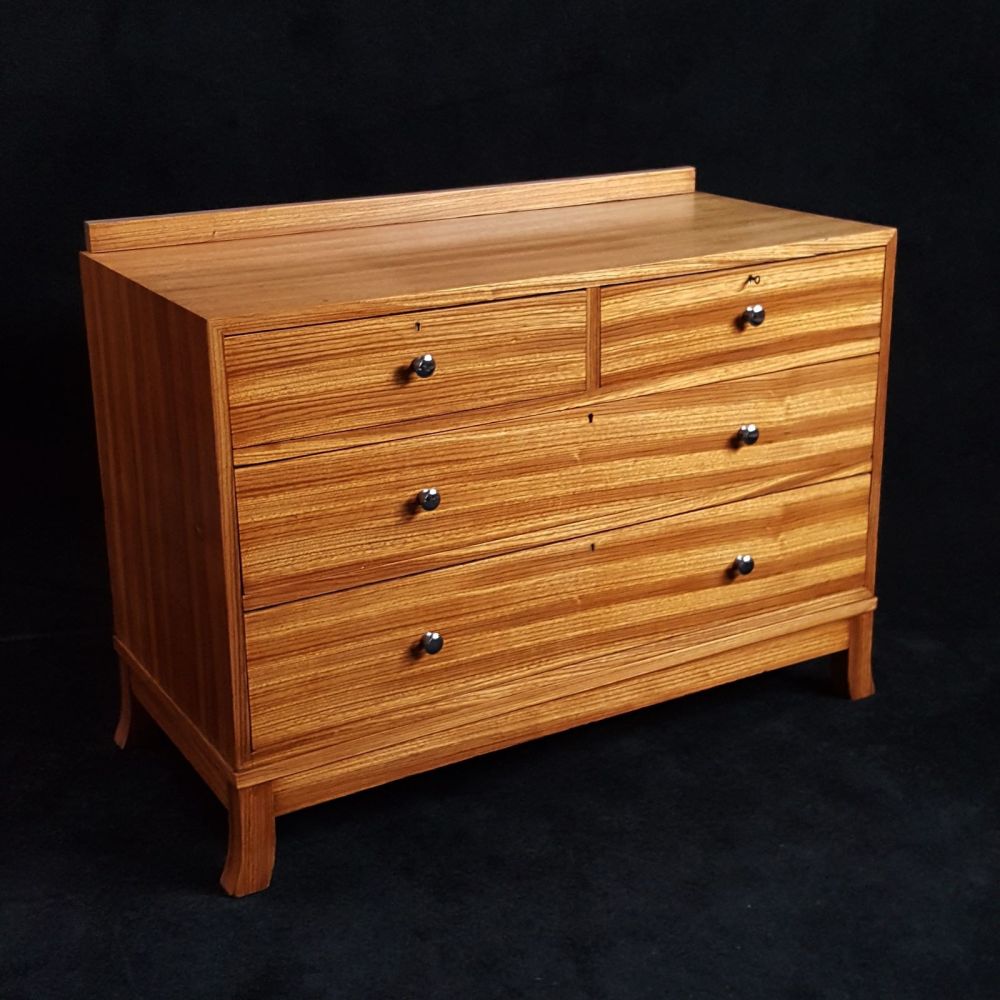Art Deco kingwood chest of drawers