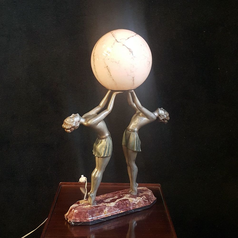 Superb Art deco lamp by Molins-Balleste