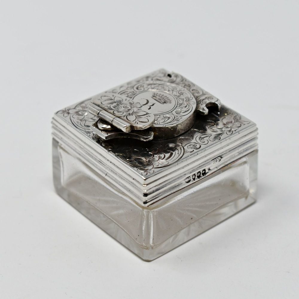 Fine antique sterling silver topped travel lockdown inkwell