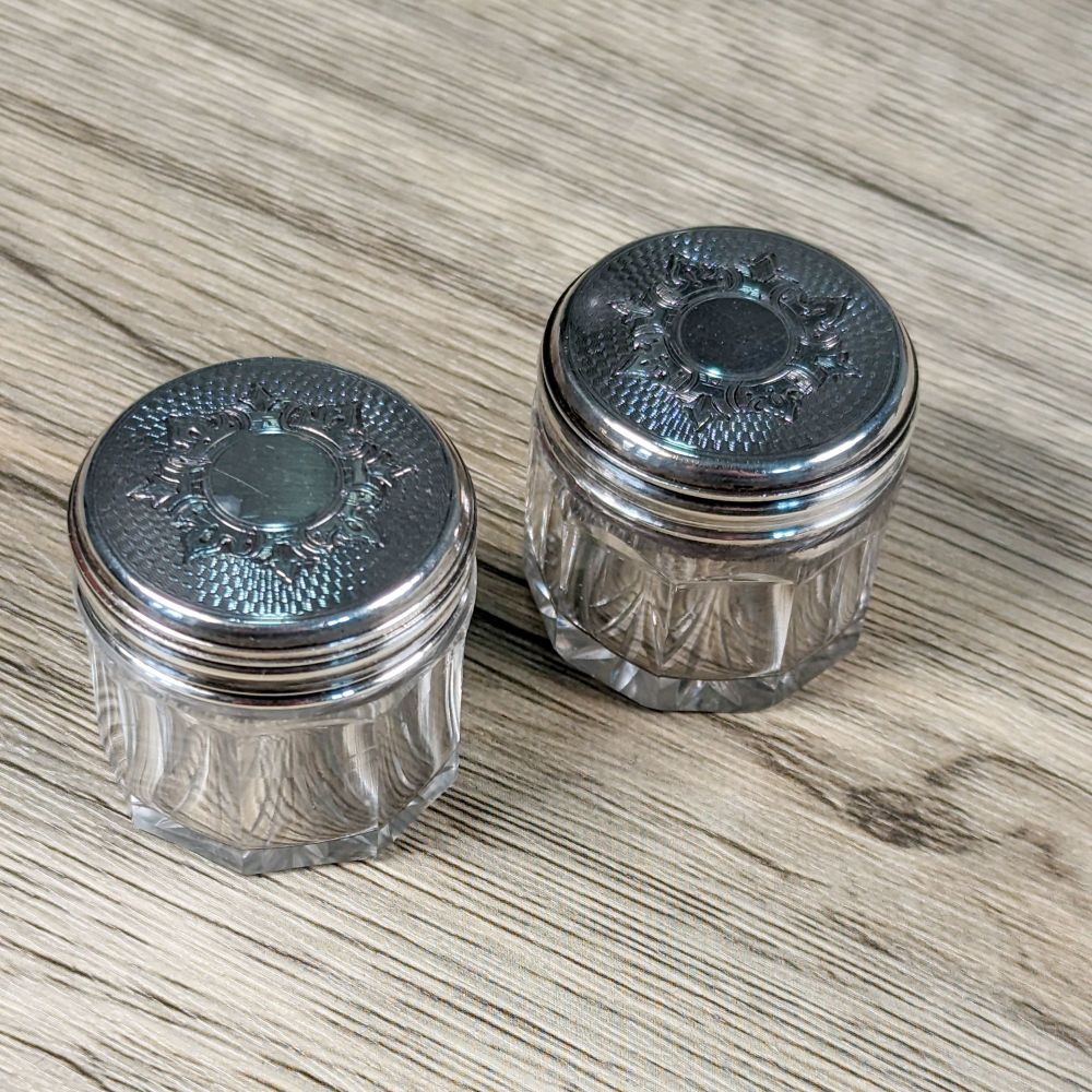 Pair of sterling silver pill boxes, Londn 1851