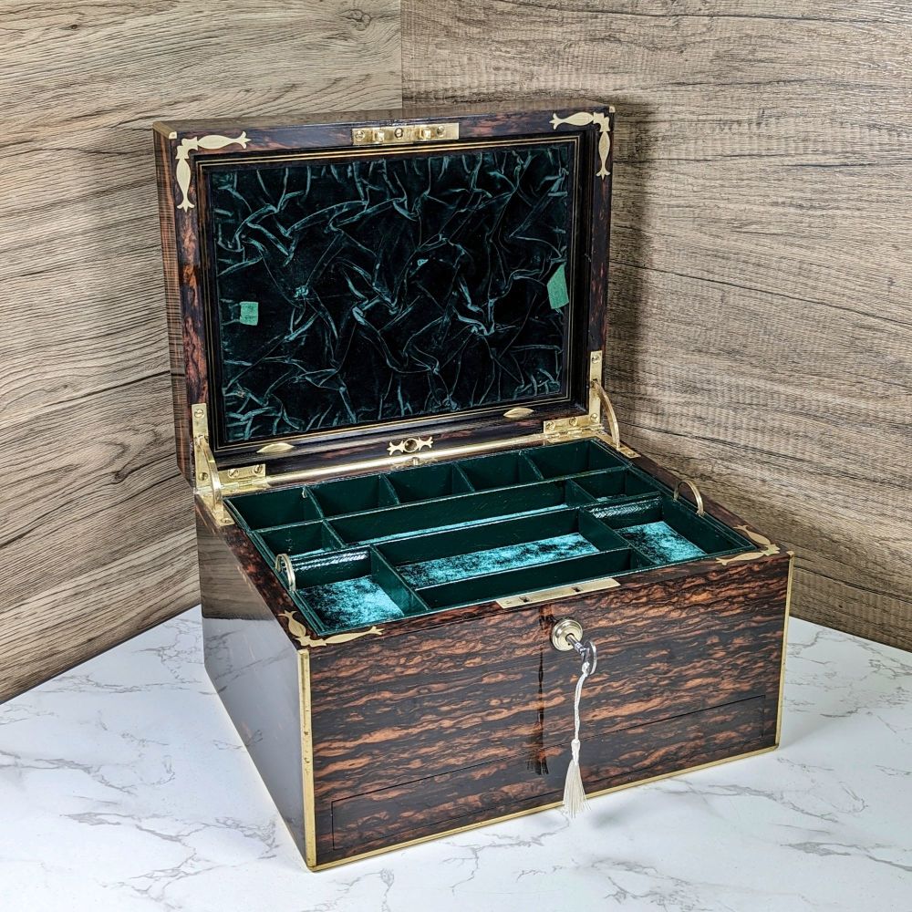 Fine & large coromandel jewellery box by Halstaff & Hannaford.