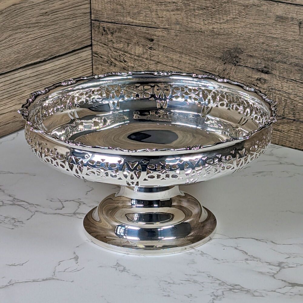 Sterling silver pierced footed bowl London 1933