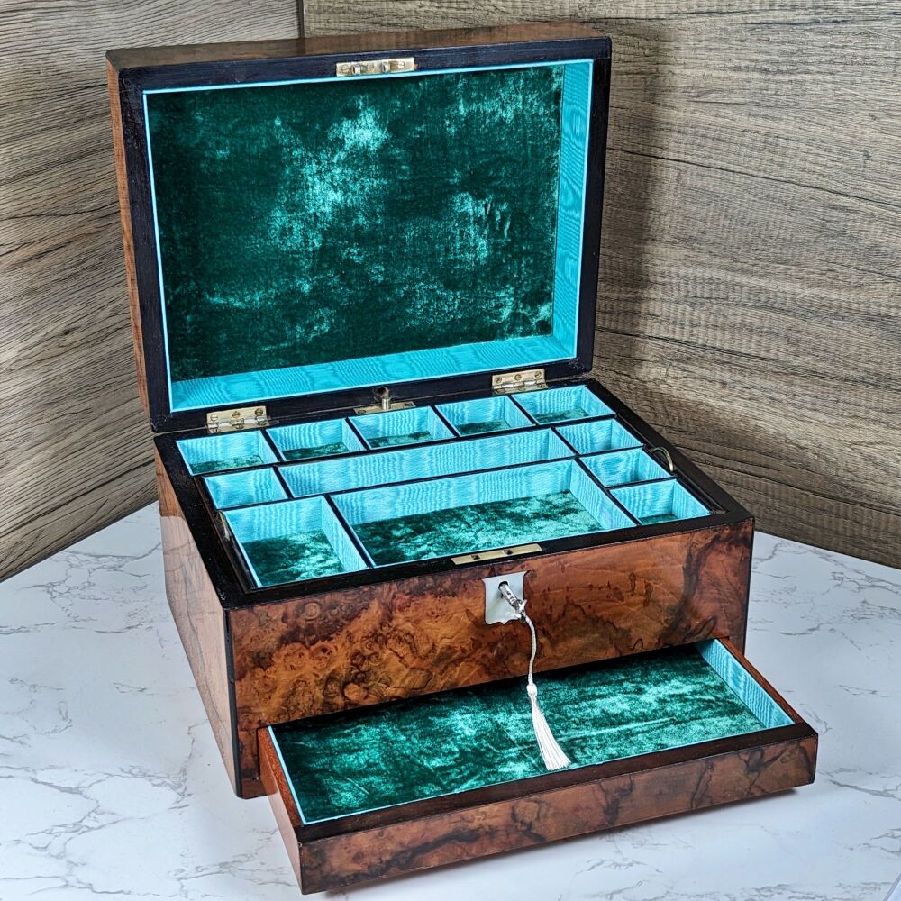 Fine Victorian burr walnut jewellery box.