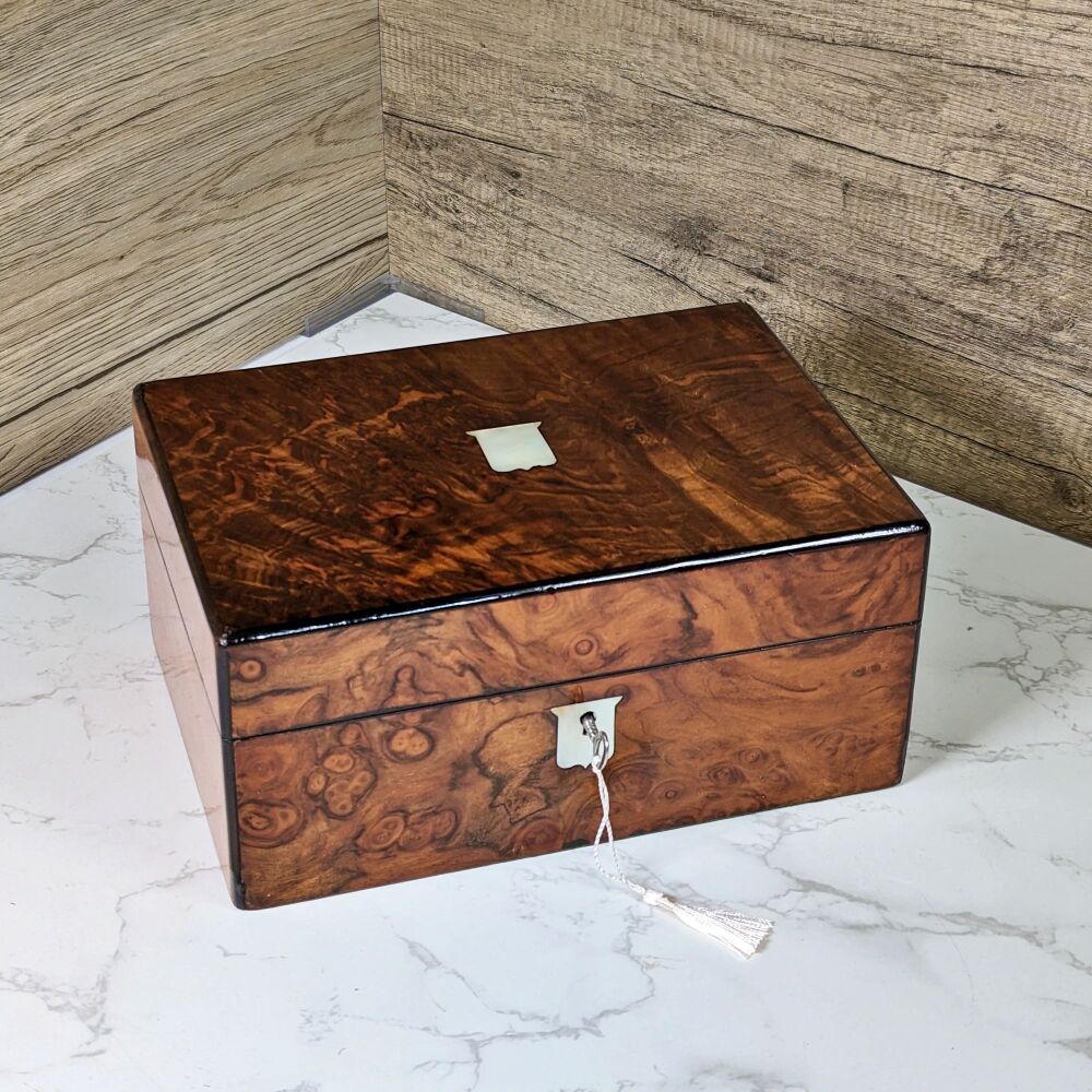 Attractive Victorian burr walnut jewellery box.