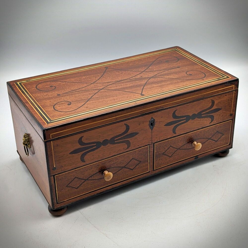 Extra large Regency mahogany & inlaid table box.