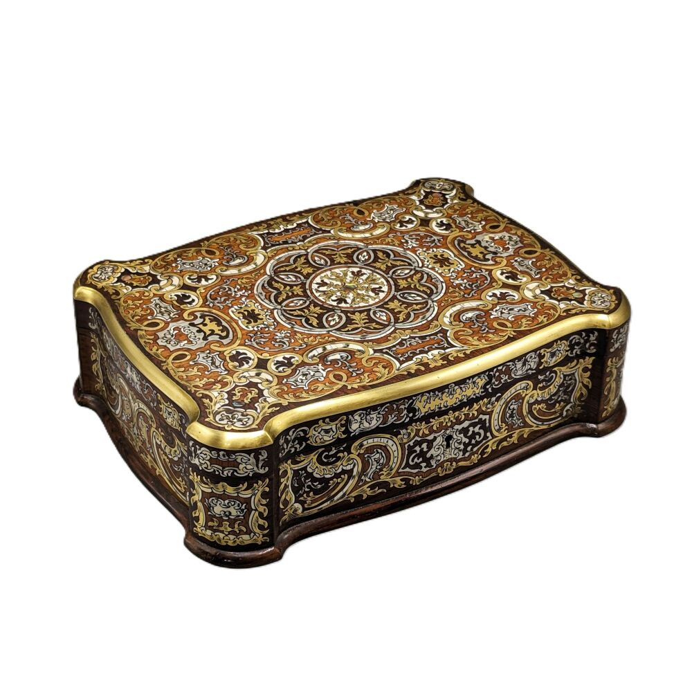 Exceptional French boulle style inlaid box in the manner of Tahan, Paris.
