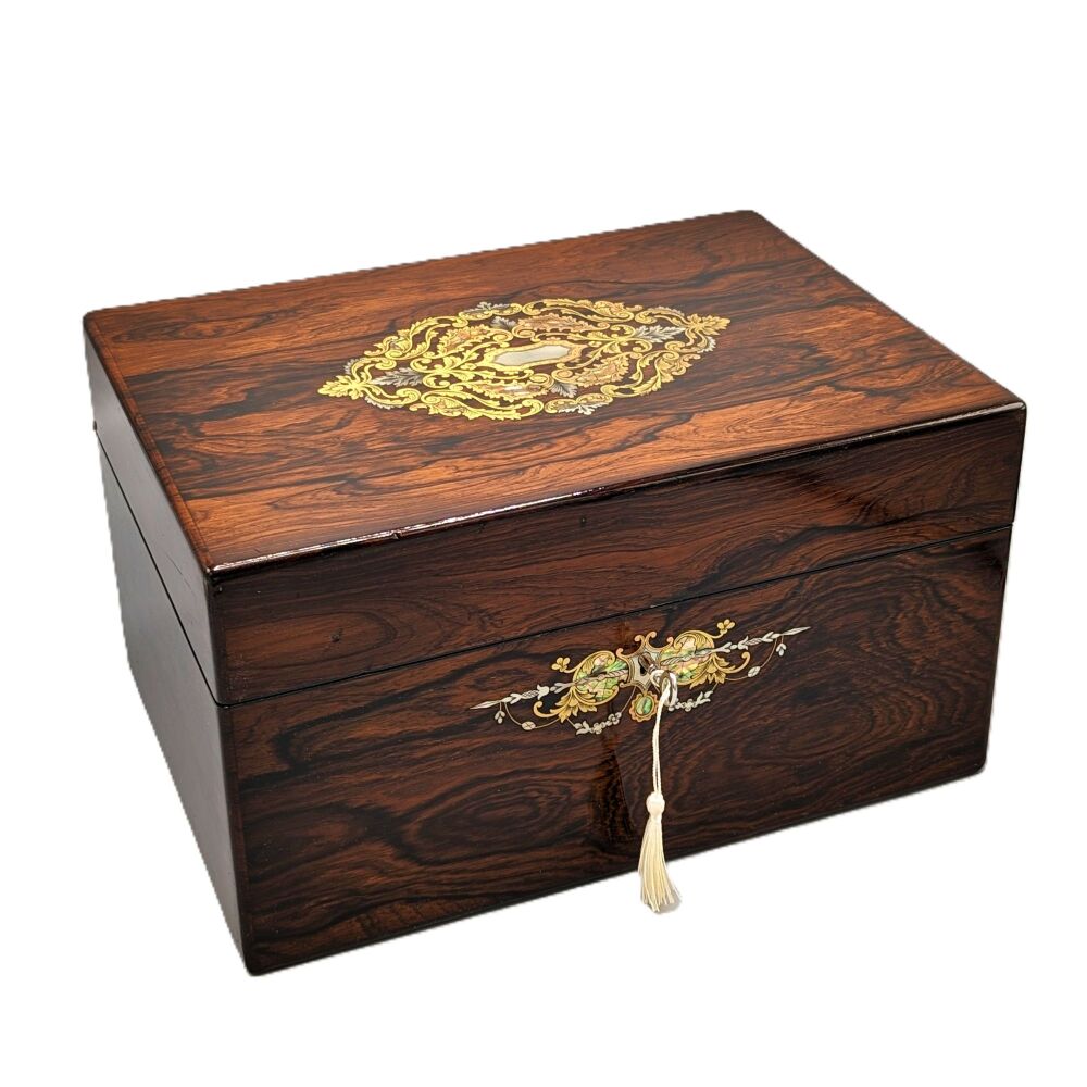 Fine large Victorian rosewood & inlaid jewellery box.