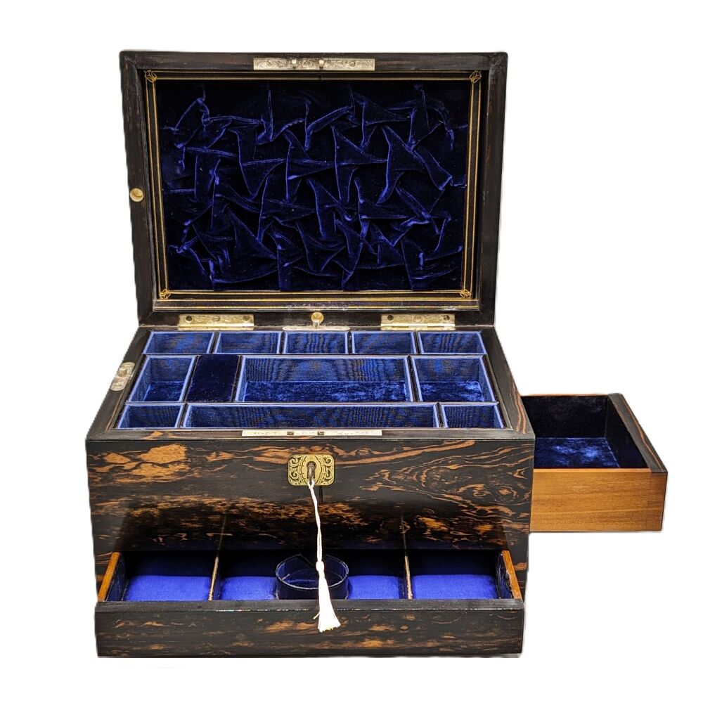 Fine Victorian coromandel jewellery box.