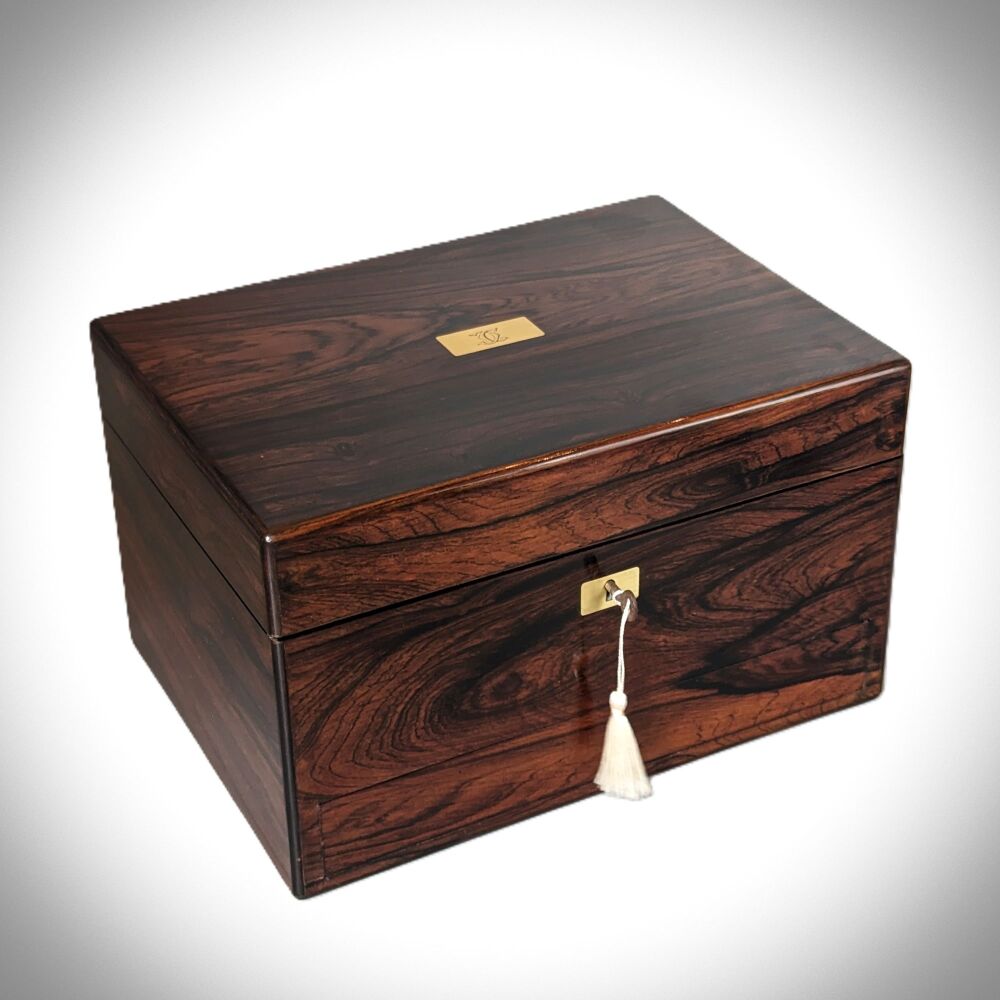 Stylish Victorian rosewood jewellery box.
