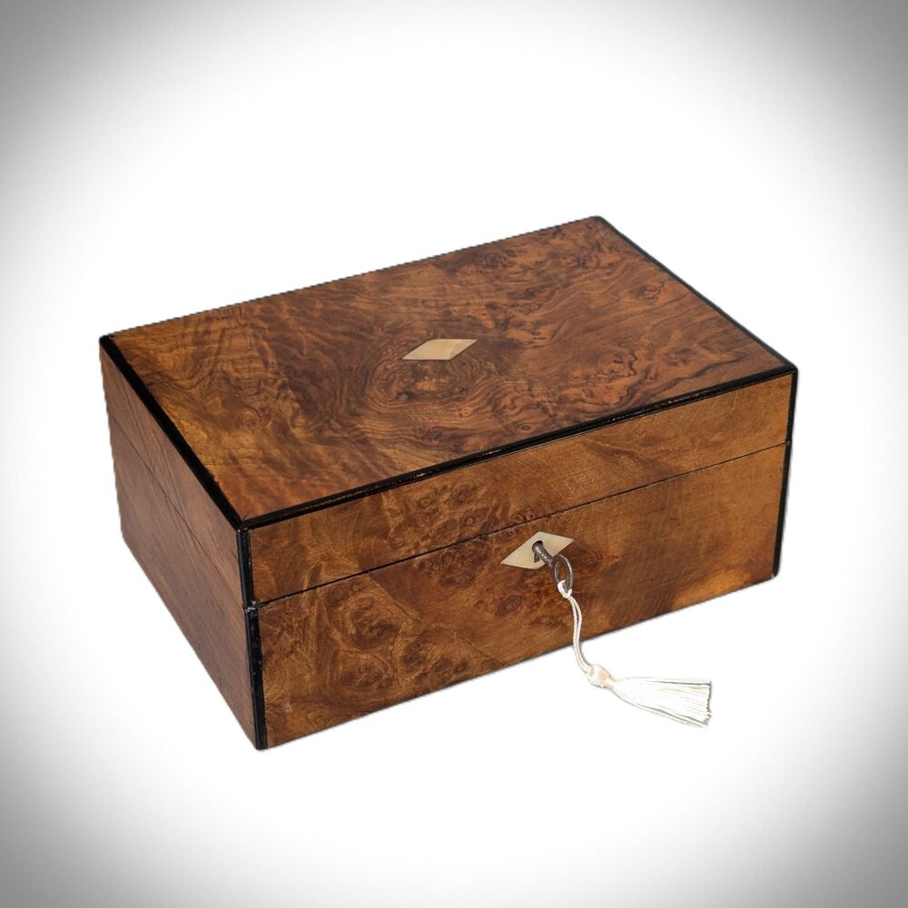 Quality Victorian burr walnut jewellery box.