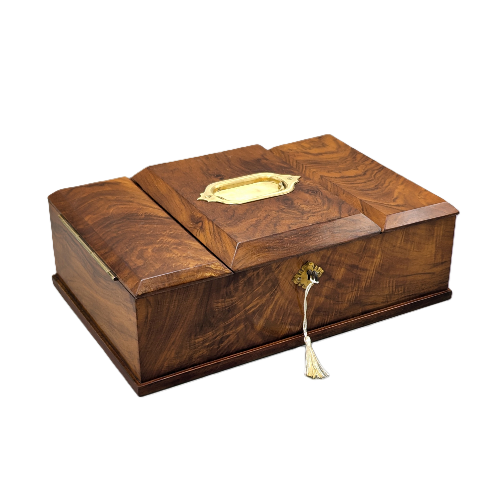 Fine Victorian walnut table box by Mappin & Webb