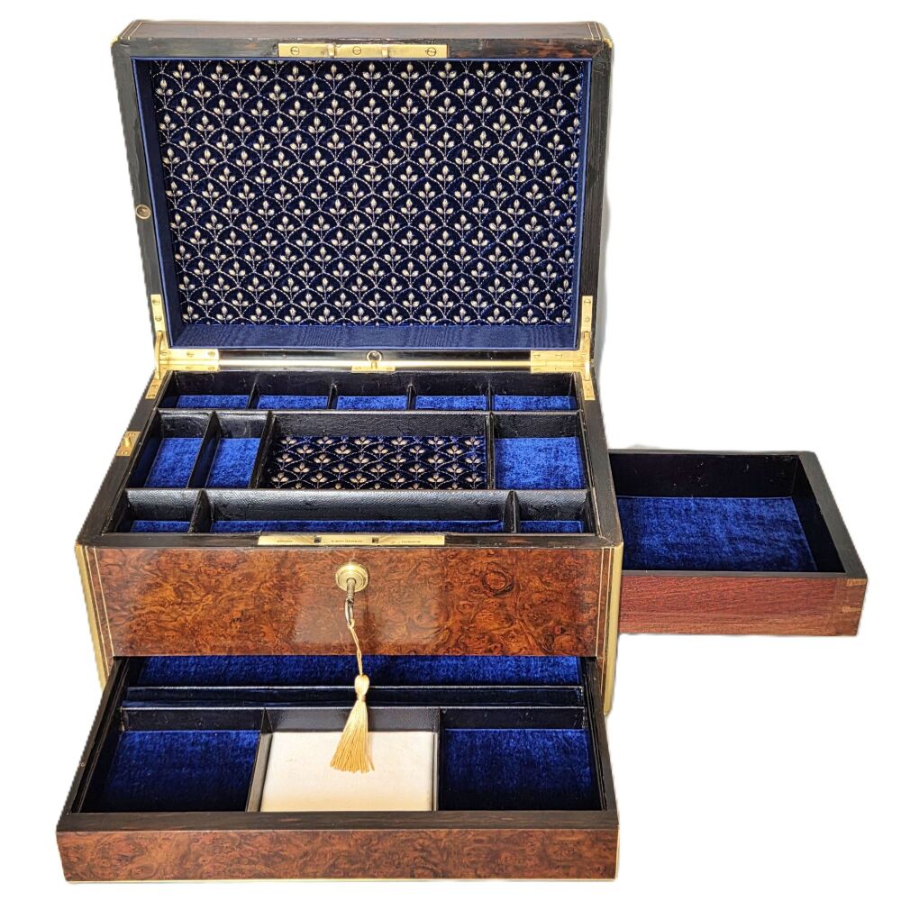Fine Victorian burr walnut jewellery box.